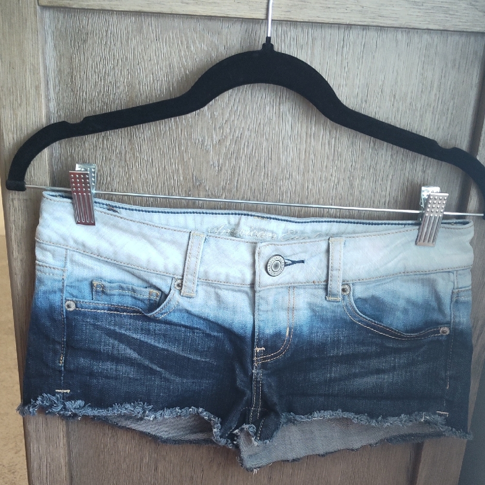 American Eagle Outfitters Blue Ombre Jean Shorts
